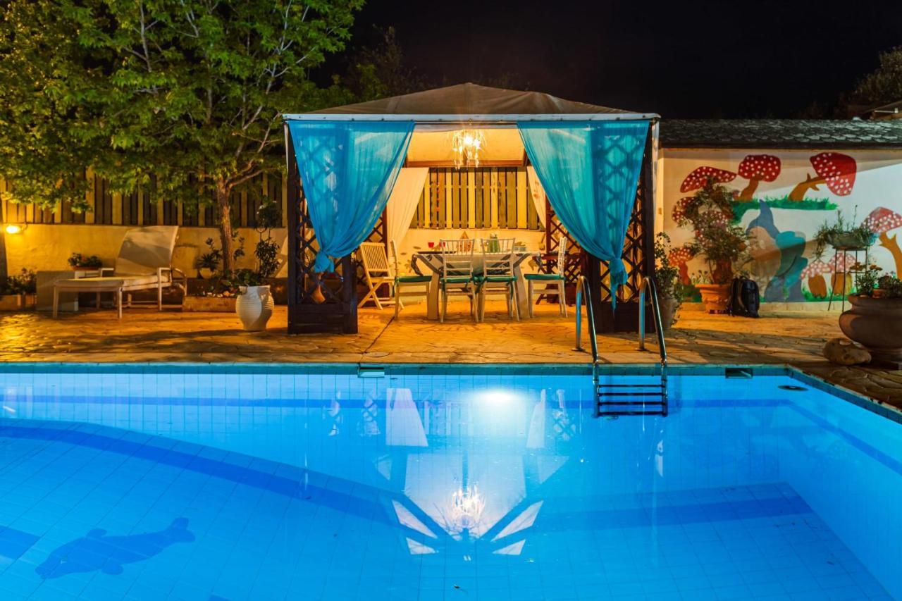 Beachfront Luxury Villa-Private Pool,Garden Heaven Kyparissia Exterior foto